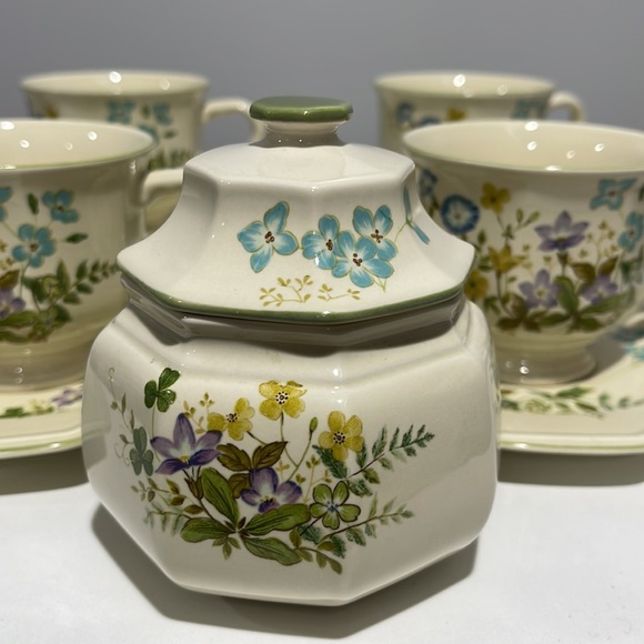 Mikasa Continental Ivory Greenery porcelain tea 4 cups saucers and Sugar bowl - Picture 7 of 13